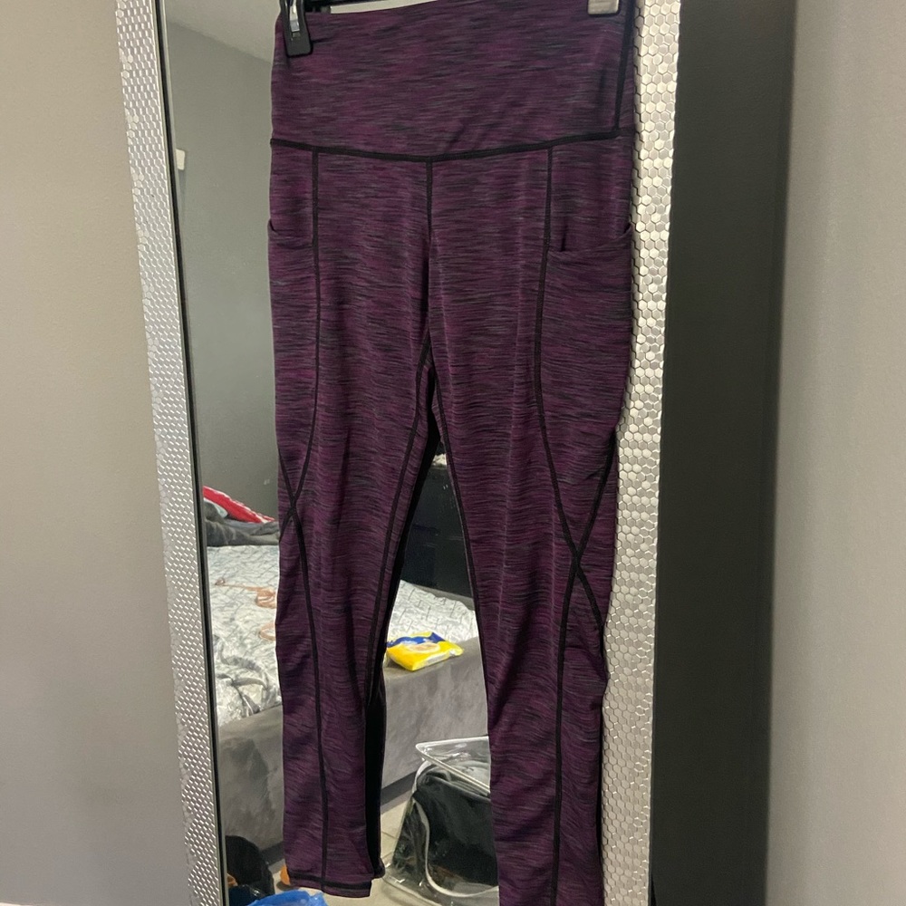 Good condition purple XS leggings